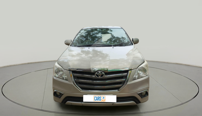 2014 Toyota Innova 2.5 VX 7 STR, Diesel, Manual, 1,44,797 km, exterior