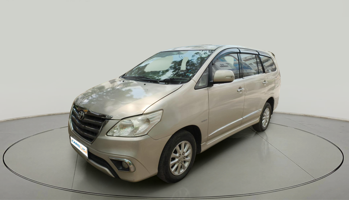 2014 Toyota Innova 2.5 VX 7 STR, Diesel, Manual, 1,44,797 km, exterior