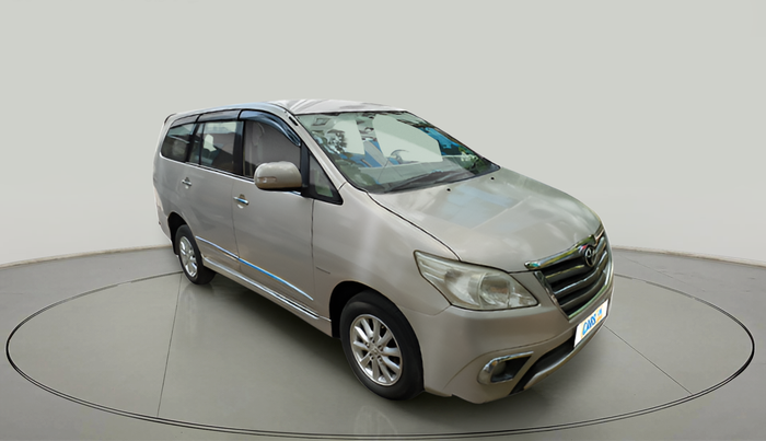 2014 Toyota Innova 2.5 VX 7 STR, Diesel, Manual, 1,44,797 km, exterior