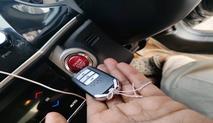 2016 Honda City 1.5L I-VTEC VX CVT, Petrol, Automatic, 1,26,873 km, interior