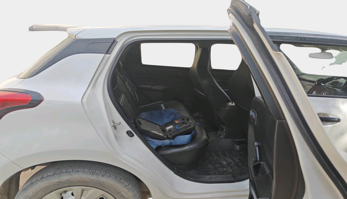 2018 Maruti Swift LXI, Petrol, Manual, 1,17,198 km, interior