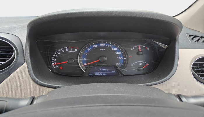 2015 Hyundai Xcent S 1.2, Petrol, Manual, 70,683 km, interior
