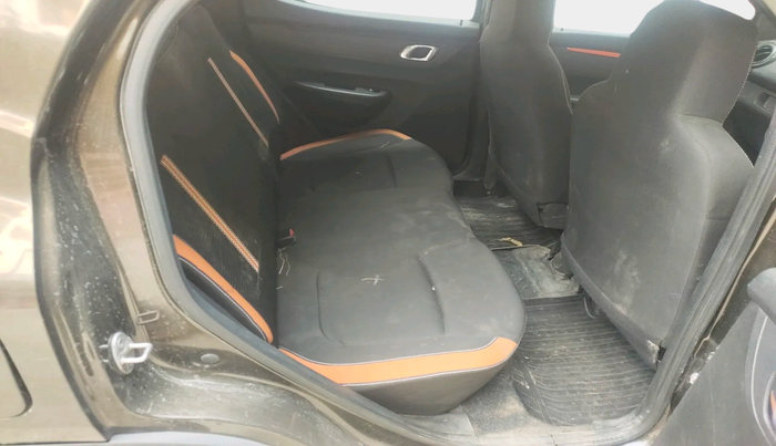 2021 Renault Kwid CLIMBER 1.0 (O), Petrol, Manual, 43,769 km, interior