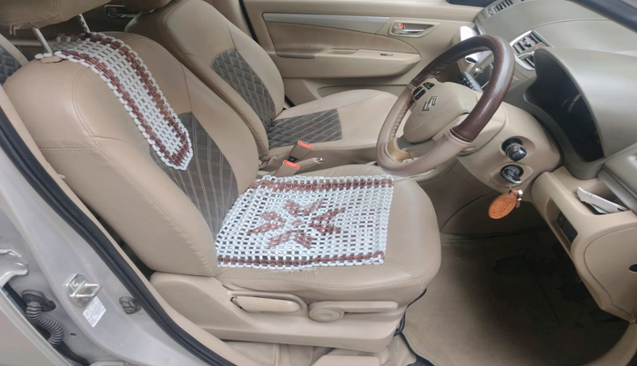 2015 Maruti Ertiga ZDI, Diesel, Manual, 2,69,718 km, interior