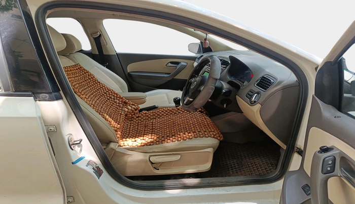 2012 Volkswagen Vento HIGHLINE DIESEL 1.6, Diesel, Manual, 1,49,073 km, interior
