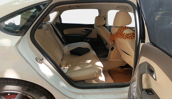 2012 Volkswagen Vento HIGHLINE DIESEL 1.6, Diesel, Manual, 1,49,073 km, interior