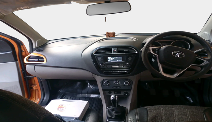 2016 Tata Tiago XZ PETROL, Petrol, Manual, 87,643 km, interior