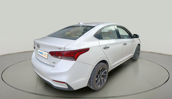 2017 Hyundai Verna 1.6 VTVT SX O, Petrol, Manual, 32,535 km, exterior