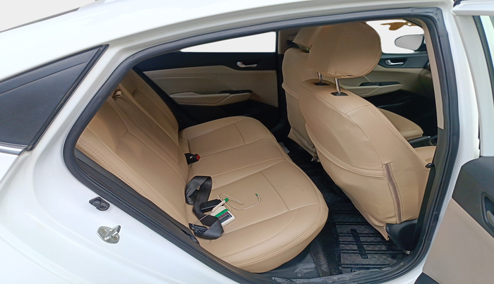 2017 Hyundai Verna 1.6 VTVT SX O, Petrol, Manual, 32,535 km, interior
