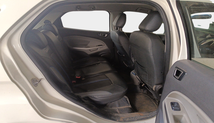 2015 Ford Ecosport TITANIUM 1.5L DIESEL, Diesel, Manual, 1,72,146 km, interior