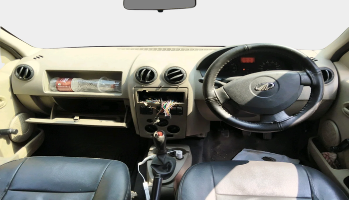2011 Mahindra Verito D2 BS-III, Diesel, Manual, 2,83,416 km, interior