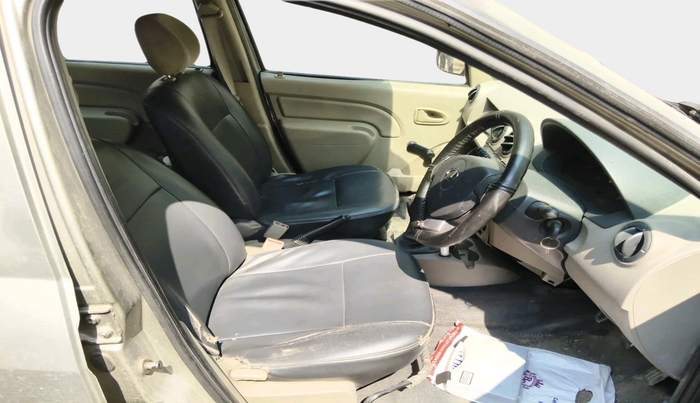 2011 Mahindra Verito D2 BS-III, Diesel, Manual, 2,83,416 km, interior