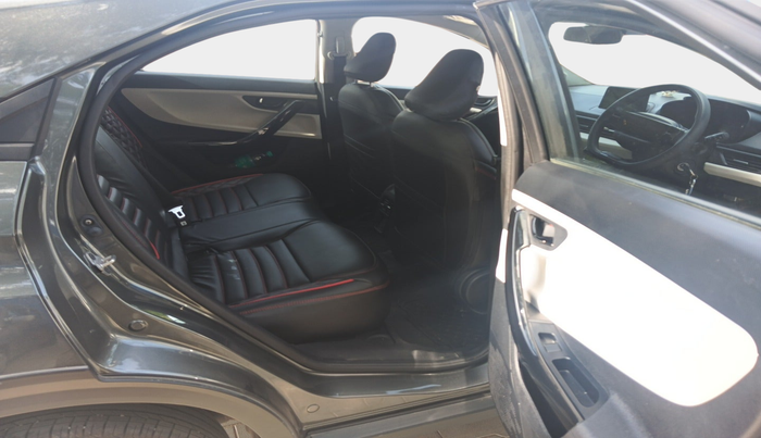2024 Tata NEXON PURE SUNROOF 1.2 PETROL, Petrol, Manual, 8,993 km, interior
