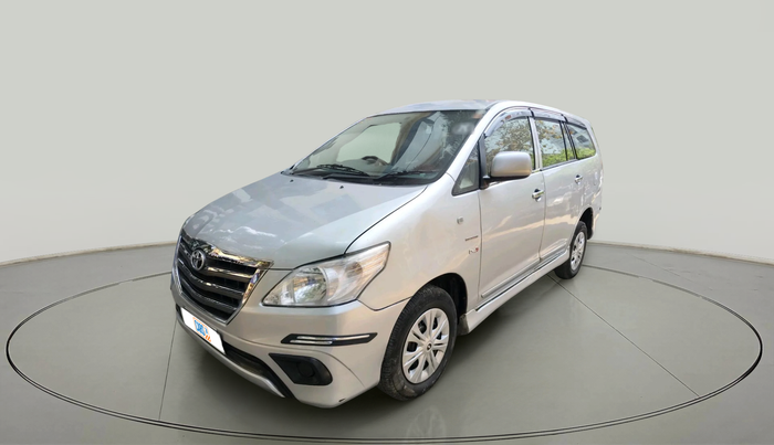 2015 Toyota Innova 2.5 GX 8 STR, Diesel, Manual, 2,57,785 km, exterior