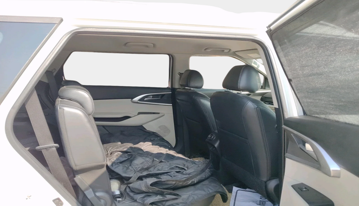 2022 KIA CARENS PRESTIGE 1.4 PETROL 7 STR, Petrol, Manual, 51,960 km, interior