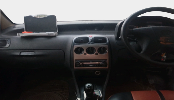 2016 Tata Indica EV2 LS, Diesel, Manual, 1,47,591 km, interior