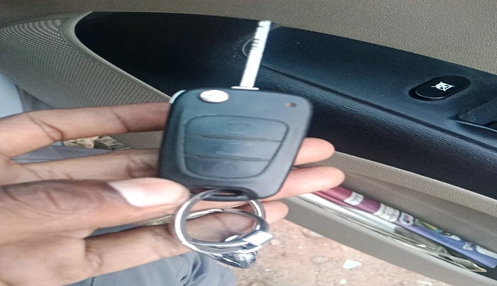 2015 Hyundai i10 SPORTZ 1.1, Petrol, Manual, 75,093 km, interior