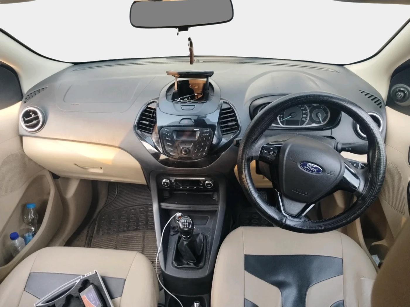 2017 Ford Figo Aspire TITANIUM1.5 DIESEL, Diesel, Manual, 1,48,074 km, interior