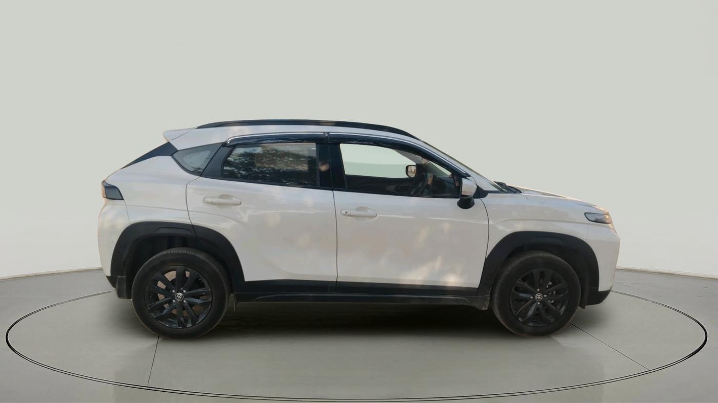 2024 Toyota Urban Cruiser Taisor S Plus 1.2 Petrol AMT, Petrol, Automatic, 29,000 km, exterior