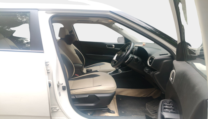 2020 Hyundai VENUE SX PLUS 1.0 TURBO DCT, Petrol, Automatic, 46,092 km, interior