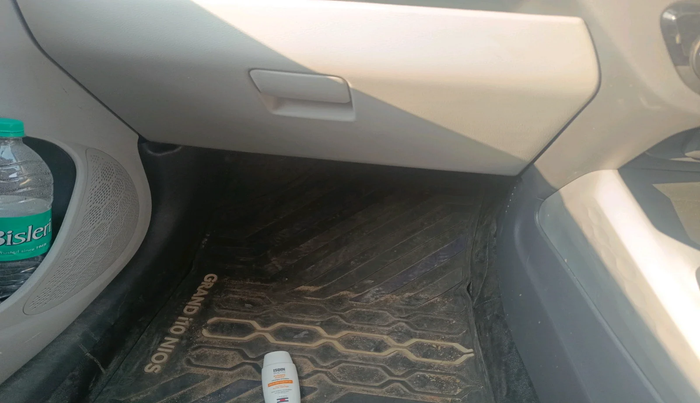 2024 Hyundai GRAND I10 NIOS SPORTZ AMT 1.2 KAPPA VTVT, Petrol, Automatic, 11,155 km, interior