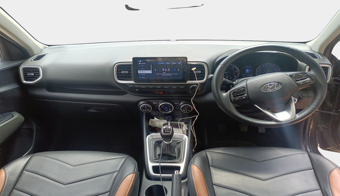 2021 Hyundai VENUE SX 1.5 CRDI, Diesel, Manual, 67,002 km, interior