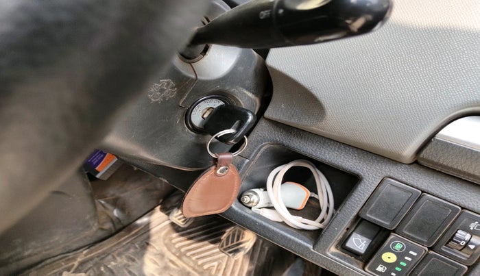 2012 Maruti Wagon R 1.0 LXI CNG, Petrol, Manual, 95,229 km, interior