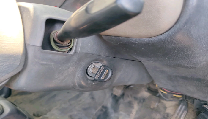 2011 Maruti Eeco 5 STR WITH A/C+HTR CNG, Petrol, Manual, 1,32,453 km, interior