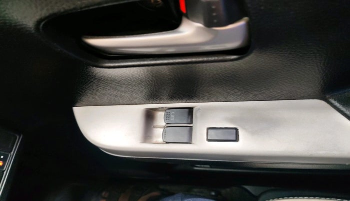 2013 Maruti Wagon R 1.0 LXI CNG, Petrol, Manual, 1,09,457 km, interior