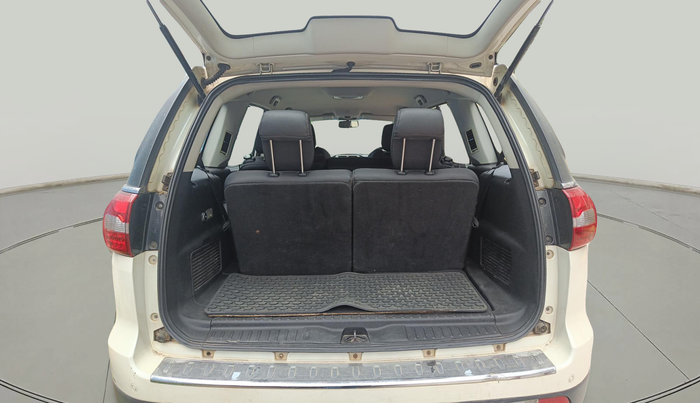 2017 Tata Hexa XTA 4X2 7 STR, Diesel, Automatic, 94,671 km, exterior