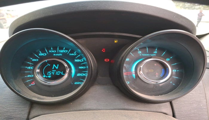 2017 Mahindra XUV500 W4, Diesel, Manual, 1,54,104 km, interior