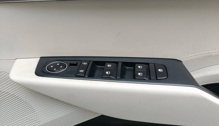 2024 KIA CARENS PRESTIGE 1.5 PETROL 7 STR, Petrol, Manual, 29,098 km, interior