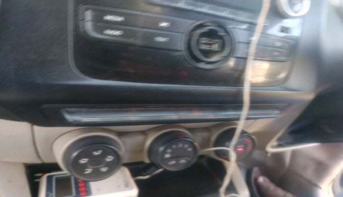 2019 Renault TRIBER RXL MT, Petrol, Manual, 84,890 km, interior