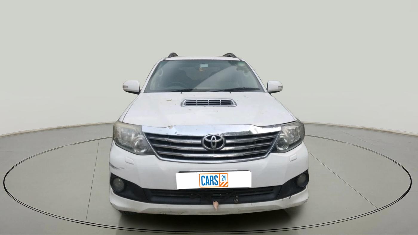 2013 Toyota Fortuner 3.0 4X2 MT, Diesel, Manual, 1,38,726 km, exterior