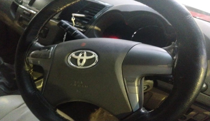 2013 Toyota Fortuner 3.0 4X2 MT, Diesel, Manual, 1,38,726 km, interior