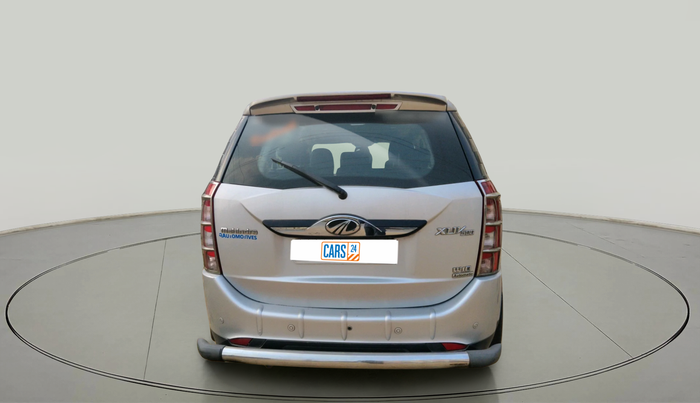 2017 Mahindra XUV500 W10 AT, Diesel, Automatic, 1,04,238 km, exterior