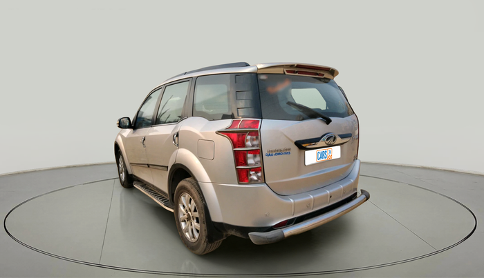 2017 Mahindra XUV500 W10 AT, Diesel, Automatic, 1,04,238 km, exterior