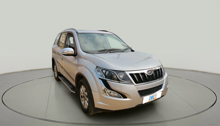 2017 Mahindra XUV500 W10 AT, Diesel, Automatic, 1,04,238 km, exterior