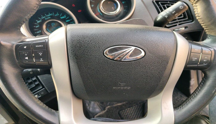 2017 Mahindra XUV500 W10 AT, Diesel, Automatic, 1,04,238 km, interior