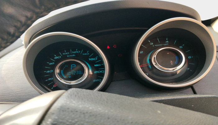 2017 Mahindra XUV500 W10 AT, Diesel, Automatic, 1,04,238 km, interior