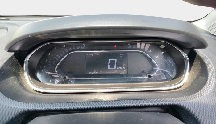 2022 Tata TIAGO NRG XZ MT, Petrol, Manual, 24,995 km, interior