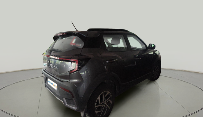 2024 Mahindra XUV 3XO AX5 1.2 L TCMPFi, Petrol, Manual, 4,418 km, exterior