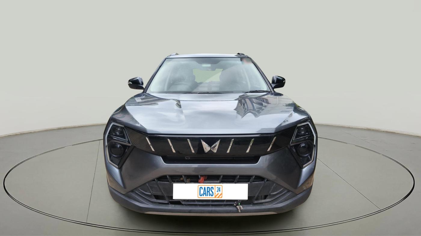 2024 Mahindra XUV 3XO AX5 1.2 L TCMPFi, Petrol, Manual, 4,418 km, exterior
