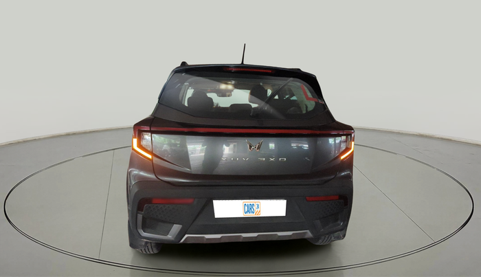 2024 Mahindra XUV 3XO AX5 1.2 L TCMPFi, Petrol, Manual, 4,418 km, exterior