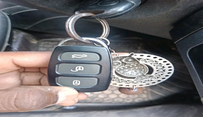 2012 Ford Figo TITANIUM 1.4 DIESEL, Diesel, Manual, 1,83,570 km, interior