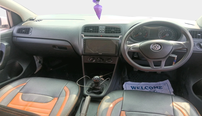 2018 Volkswagen Ameo COMFORTLINE 1.0L, Petrol, Manual, 77,750 km, interior