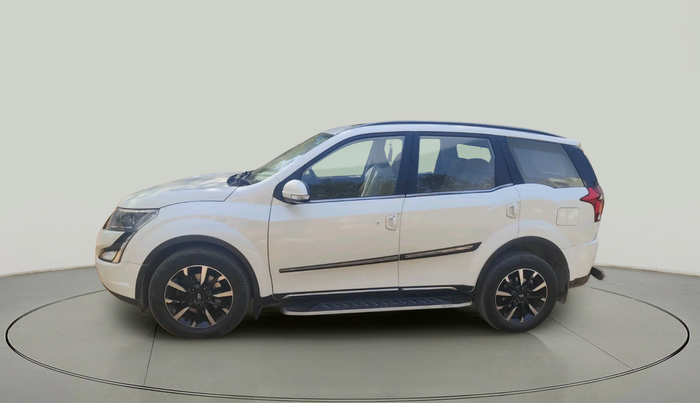 2021 Mahindra XUV500 W11 AT, Diesel, Automatic, 93,475 km, exterior