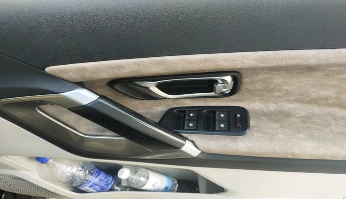 2021 Tata Safari XT, Diesel, Manual, 46,327 km, interior
