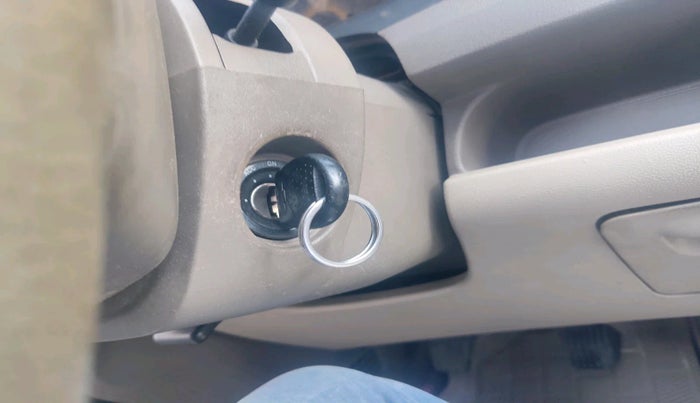 2013 Chevrolet Sail 1.2 LT ABS, Petrol, Manual, 76,327 km, interior