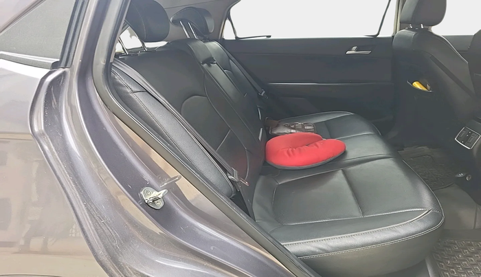 2018 Hyundai Creta SX (O) 1.6 DIESEL, Diesel, Manual, 2,02,615 km, interior